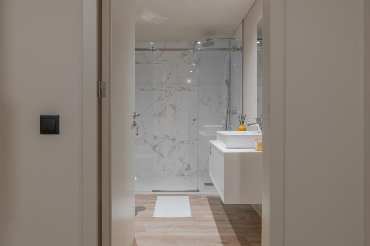 Urban Luxury Apartment, Downtown Porto Near Metro Luaran gambar