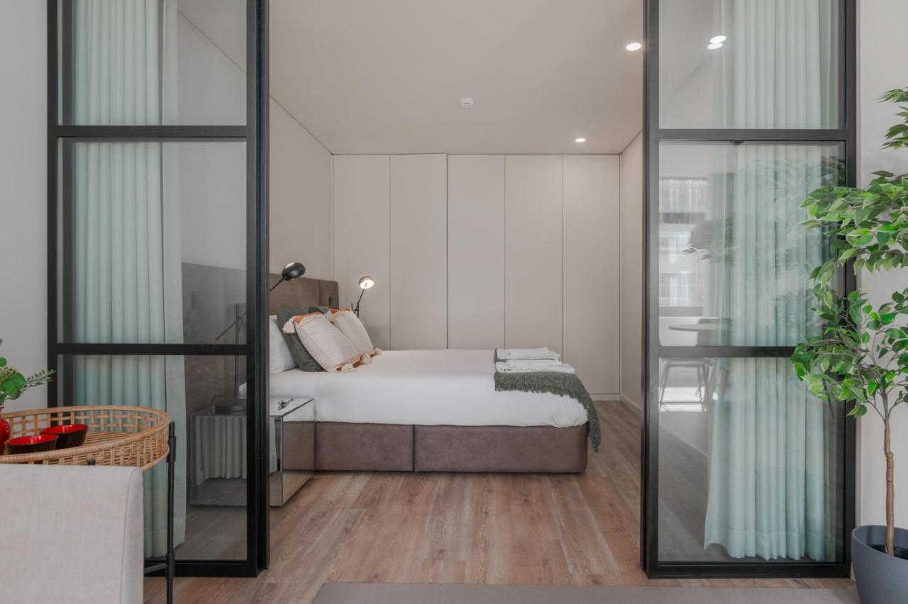 Urban Luxury Apartment, Downtown Porto Near Metro Luaran gambar